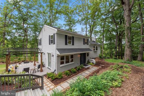 5902 Rustic Ln, Elkridge, MD 21075 photo 2