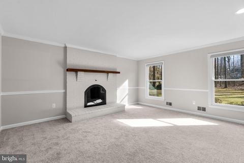 12938 Byefield Dr, Highland, MD 20777 photo 4