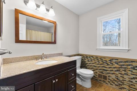 12938 Byefield Dr, Highland, MD 20777 photo 25