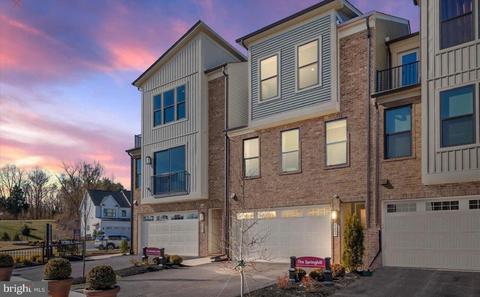 7205 Mainstream Way, Columbia, MD 21044 | 40 Photos - Movoto