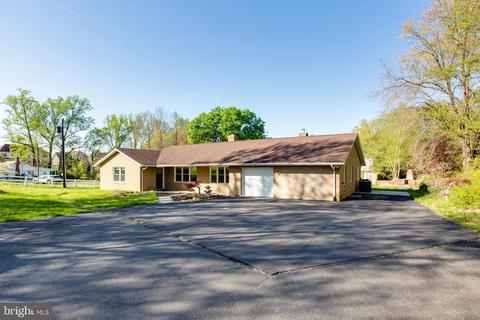 10676 Scaggsville Rd, Laurel, MD 20723