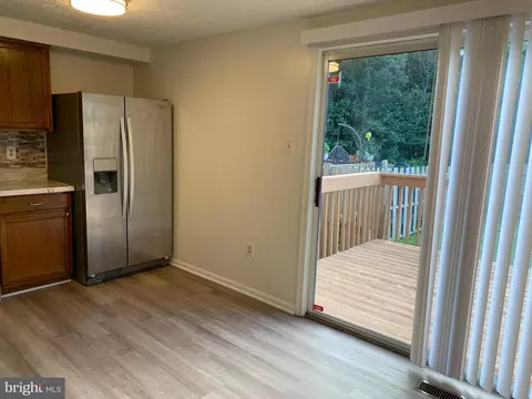 9628 Glendower Ct, Laurel, MD 20723 photo 6