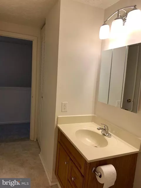 9628 Glendower Ct, Laurel, MD 20723 photo 17