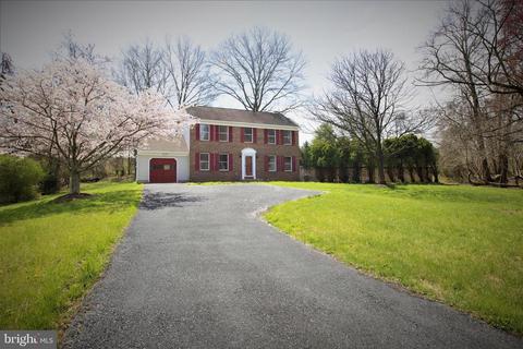 8767 Autumn Hill Dr, Ellicott City, MD 21043