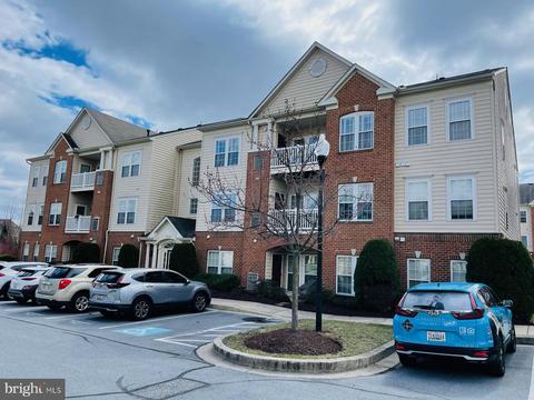 7915 Briarglen Dr #E, Elkridge, MD 21075