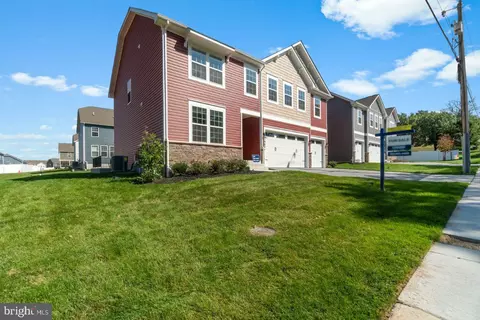 7983 Jones Rd, Jessup, MD 20794