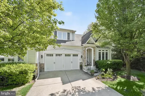 7299 Pebble Creek Dr #14, Elkridge, MD 21075