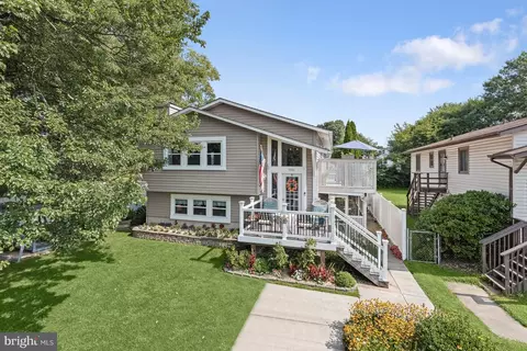 9946 Hughes Ave, Laurel, MD 20723