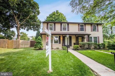 5725 Cedar Ln, Columbia, MD 21044