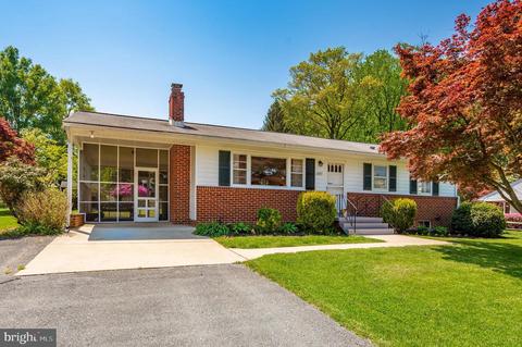 10917 Hillcrest Dr, Laurel, MD 20723