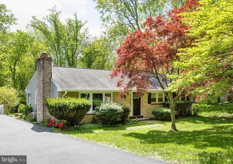 2821 Greenway Dr, Ellicott City, MD 21042