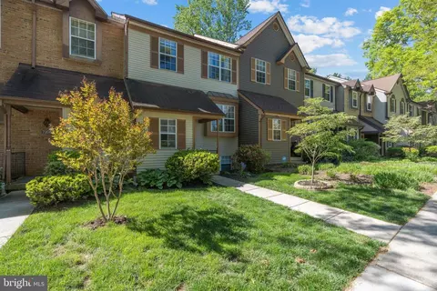 7207 Harbor Ln #3-4, Columbia, MD 21045