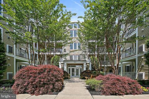 8820 Shining Oceans Way #114, Columbia, MD 21045