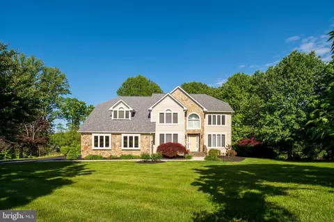12244 Woodford Dr, Marriottsville, MD 21104