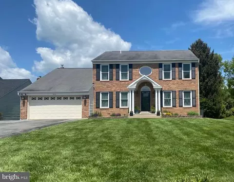 9150 Victoria Dr, Ellicott City, MD 21042