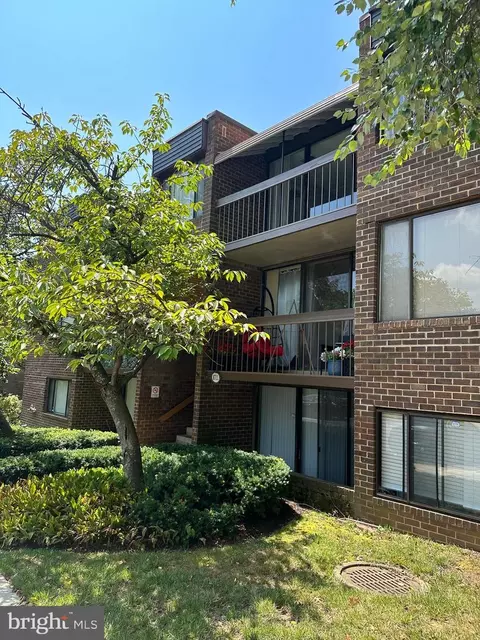 8711 Hayshed Ln #34, Columbia, MD 21045