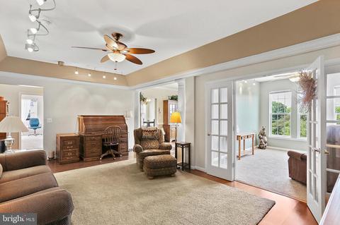 6155 Shadywood Rd #407, Elkridge, MD 21075