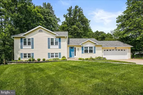8480 Tipton Dr, Laurel, MD 20723