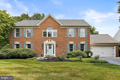2540 Ashbrook Dr, Ellicott City, MD 21042