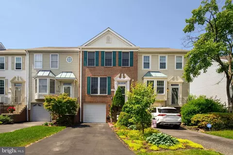 7918 Brightmeadow Ct, Ellicott City, MD 21043