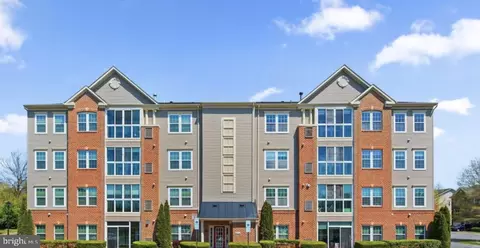 8440 Ice Crystal Dr #E, Laurel, MD 20723