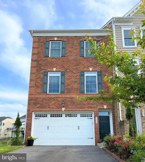 4908 Rushing River Dr, Ellicott City, MD 21043