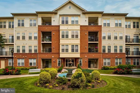 2550 Kensington Gdns #301, Ellicott City, MD 21043