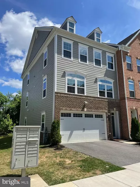 6016 Charles Xing, Ellicott City, MD 21043