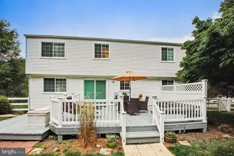 8001 Nicky Ct, Laurel, MD 20723 photo 27
