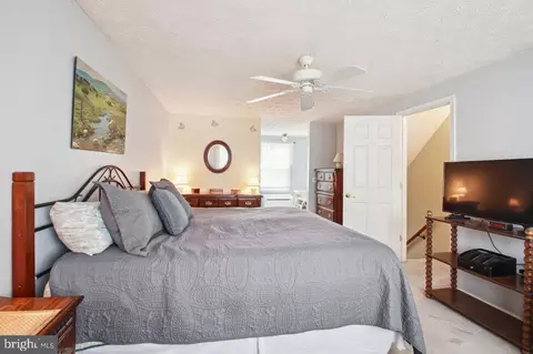 8001 Nicky Ct, Laurel, MD 20723 photo 12