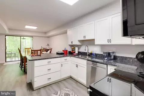 5657 Harpers Farm Rd #A, Columbia, MD 21044
