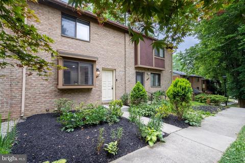 7486 Hickory Log Cir, Columbia, MD 21045
