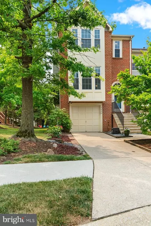 7648 Oldfield Ln, Ellicott City, MD 21043