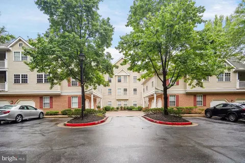 5832 Wyndham Cir #204, Columbia, MD 21044