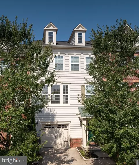 9704 Pine Arc, Laurel, MD 20723 photo 3