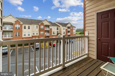 7815 Oxford Dr #F, Elkridge, MD 21075