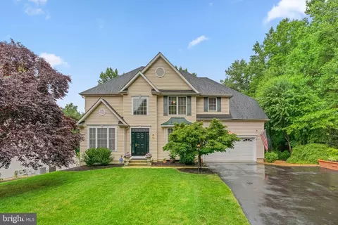 8484 Tipton Dr, Laurel, MD 20723