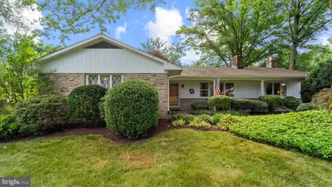 4405 Cross Country Dr, Ellicott City, MD 21042
