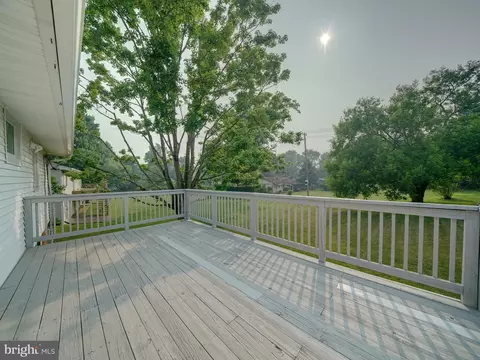 7990 Aladdin Dr, Laurel, MD 20723 photo 6