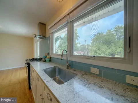 7990 Aladdin Dr, Laurel, MD 20723 photo 18