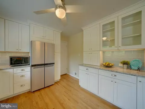 7990 Aladdin Dr, Laurel, MD 20723 photo 17