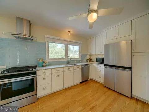 7990 Aladdin Dr, Laurel, MD 20723 photo 14