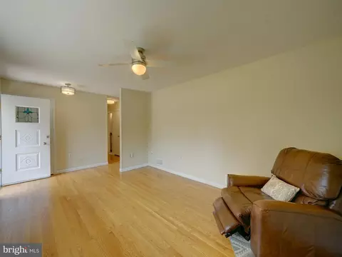 7990 Aladdin Dr, Laurel, MD 20723 photo 7