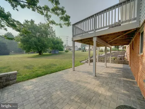 7990 Aladdin Dr, Laurel, MD 20723 photo 5