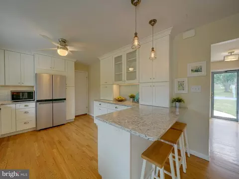 7990 Aladdin Dr, Laurel, MD 20723 photo 13