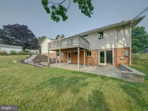 7990 Aladdin Dr, Laurel, MD 20723 photo 2