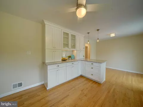 7990 Aladdin Dr, Laurel, MD 20723 photo 16