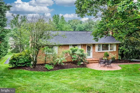 5223 Font Ave, Ellicott City, MD 21043