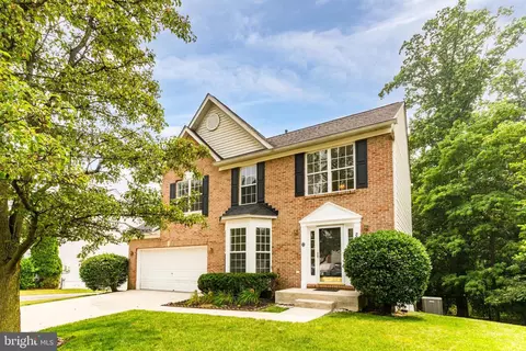 8040 Somerville Ln, Elkridge, MD 21075