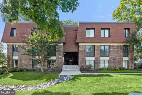 5249 W Running Brook Rd #101, Columbia, MD 21044